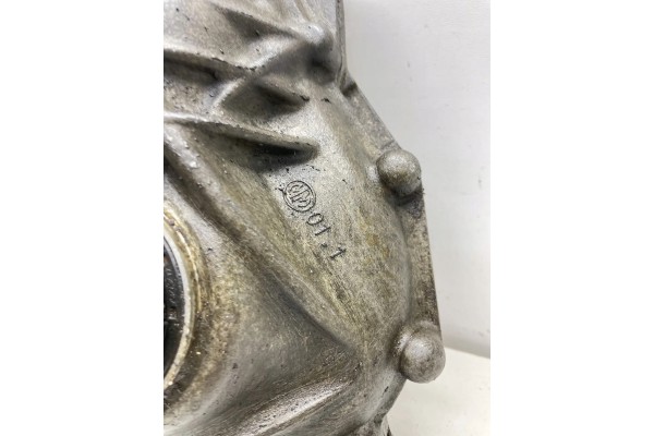 Front reducer BMW 7 F01 F02 7558090 4 4L gasoline 331kW 2014 Catalog number of the original 7558090