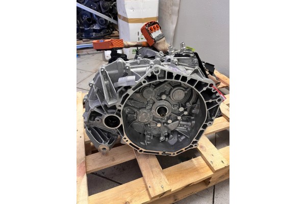 GEARBOX RENAULT AUSTRAL 1 2 E TECH DB1102