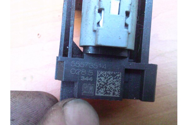 OPEL ASTRA H J 1 4 1 6 1 8 SENSOR START STOP TRANSMISSION 5 gears 55573514 Part manufacturer GM