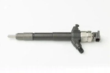 INJECTOR DCRI105760 DENSO MITSUBISHI PAJERO