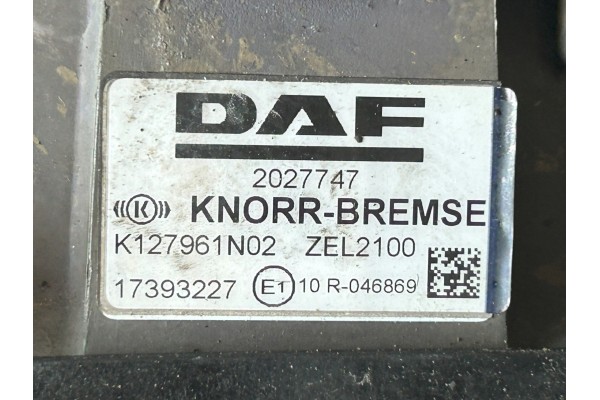 Base del deshumidificador DAF XF 106 BH7 Lift 2027747 2330096RN