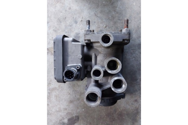 Man Tgx valve Ebs Abs Knorr 81523016213 Car type trucks