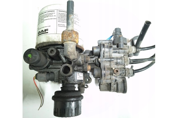 Dehumidifier base valve DAF CF XF