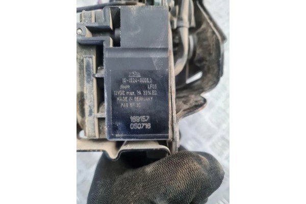 Suspension compressor VW PHAETON 3D_ 3D0422885D 3 0L 2006 Quality of parts according to GVO O original with manufacturer s logo 