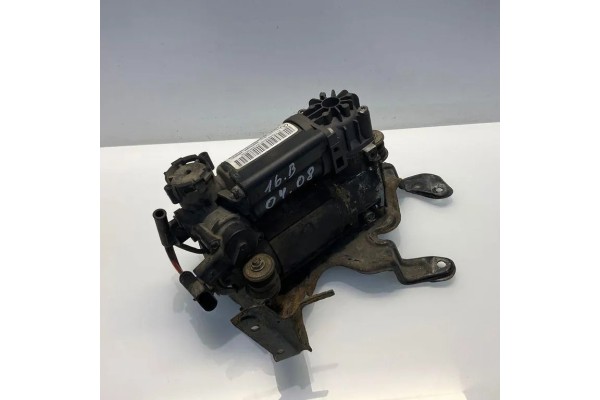 Suspension compressor MERCEDES BENZ E W211 2113200304 2 7L diesel 130kW