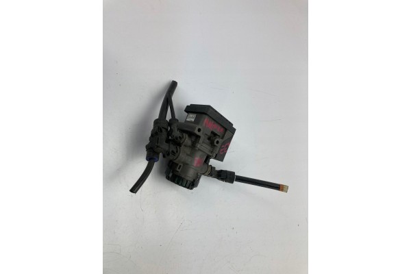 VOLVO FH FM RENAULT PREMIUM MAGNUM DXI EURO 5 EEV LIFT VALVE EBS 21122034 Catalog number of the part 21122034Q K021203