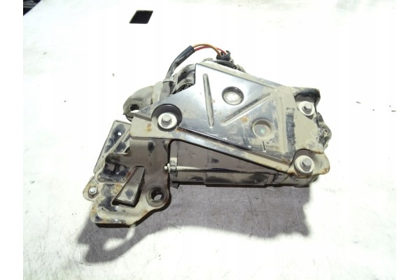 Suspension compressor VW PHAETON 3D_ 3D0616005J 3 2L gasoline 177kW 2005 Quality of parts according to GVO O original with manuf