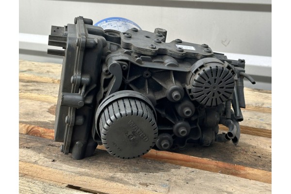 EAPU AIR DRYER MERCEDES ACTROS MP5 EL2251 A0024460464 Part manufacturer Knorr Bremse