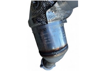 AUDI RS4 B9 CATALYST 8W0254800H 4N0131765D 8W0131703AJ Catalog number of the part 8W0254800H XX
