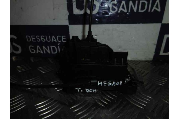 6 PIN CERRADURA PUERTA TRASERA DERECHA RENAULT MEGANE III BERLINA 5P Dynamique 2008 6 PIN 156838 RENAULT - 1