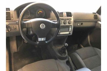 VOLKSWAGEN TOURAN (1T2) Highline
