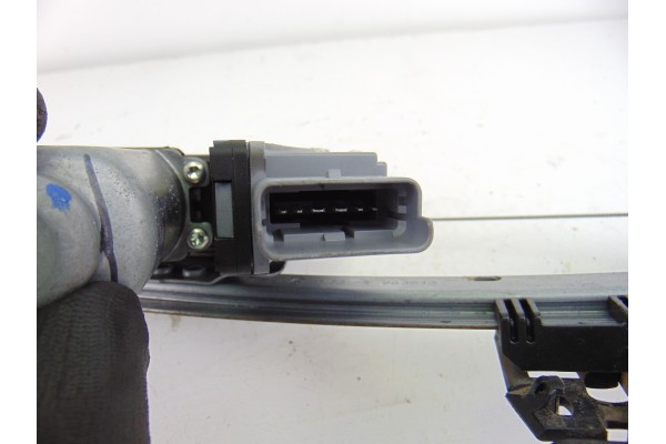 6 PIN ELEVALUNAS DELANTERO IZQUIERDO CITROEN C3 1.4 16V SensoDrive X-TR 2004 6 PIN 201271 CITROEN - 2