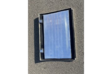 MIDDLE DOOR RIGHT UNIT CARRIER MAXIMA NO 58 60261 00 Catalog number of the part 689