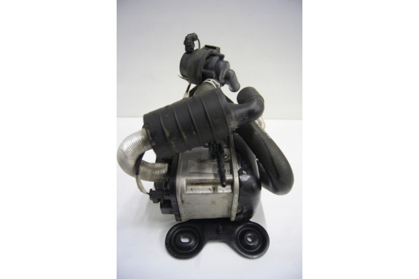 Webasto Passat B8 GTE 1 4 TSI 3q0815005aa water pump Version European
