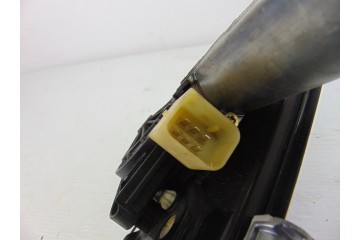 6 PIN ELEVALUNAS TRASERO DERECHO MERCEDES-BENZ CLASE C (BM 203) BERLINA