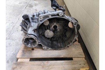 VOLKSWAGEN CADDY V 2K7 2022 2 0TDI MANUAL UVR GEARBOX Transmission type manual