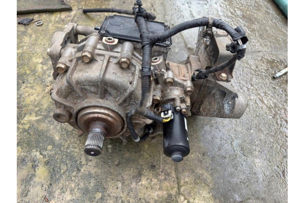 BRIDGE DYFER REAR JEEP CHEROKEE KL D JAN POZNAN Part manufacturer Jeep OE