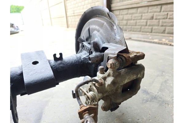 VW Caddy III 2 0 TDI BRIDGE DIFFERENT REAR 4x4 MANUAL TRANSMISSION 2K5500051K Installation side rear