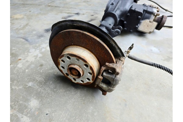 Puente Diferencial Trasero VW Caddy III 2.0 TDI 4x4 Transmisión Manua