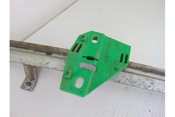 2 PIN ELEVALUNAS DELANTERO DERECHO FORD KA (CCQ)