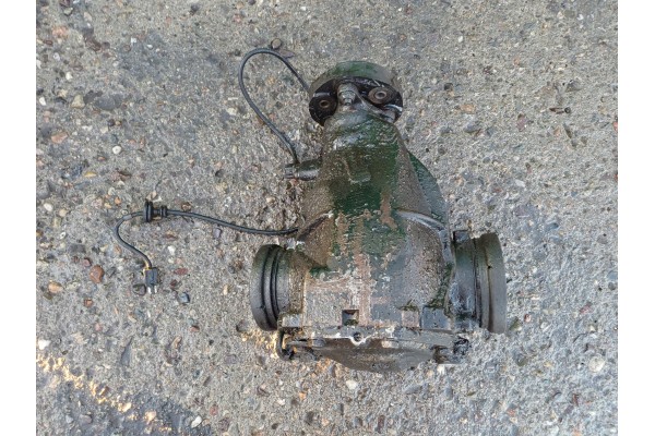 MERCEDES E W124 4MATIC 84 BRIDGE DIFFERENTIAL REAR 3 29 Packaging status replacement
