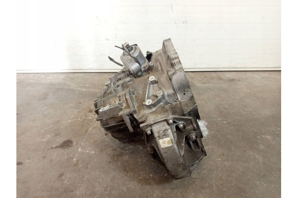 MANUAL GEARBOX OPEL ASTRA K 1 4 TURBO M320LE2 Catalog number of the part M320LE2