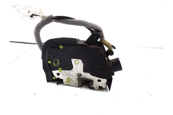 7 PIN CERRADURA PUERTA TRASERA IZQUIERDA BMW SERIE X5 (E53) 3.0i 2000 7 PIN 209728 BMW - 1