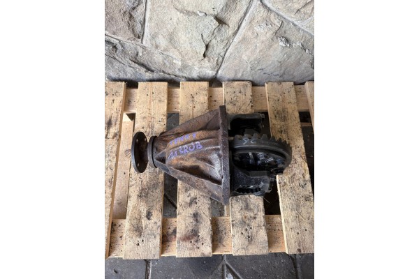 DYFER BRIDGE REAR HEAD NISSAN TERRANO 2 7 TD GEAR RATIO 4 375 35 8