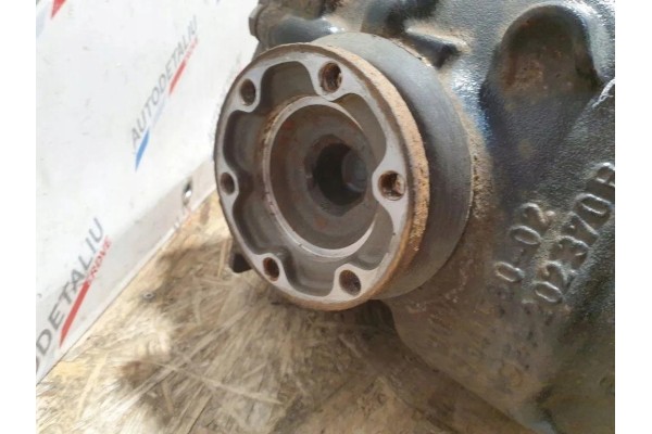 Rear reducer BMW X1 E84 33107592325 2 0L diesel 105kW 2014 Catalog number of the part 33107592325