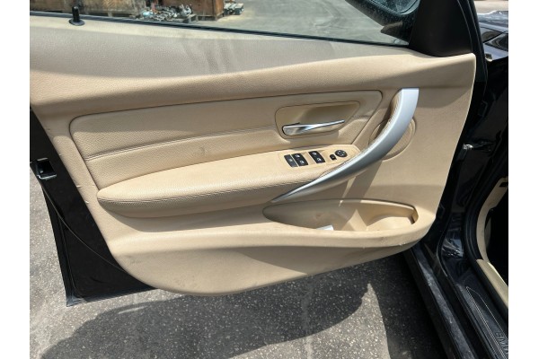 BMW SERIE 3 TOURING (F31) 318d