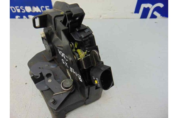 8402602  CERRADURA PUERTA TRASERA DERECHA BMW SERIE X5 (E53) 3.0d 2004 8402602 176580 BMW - 2