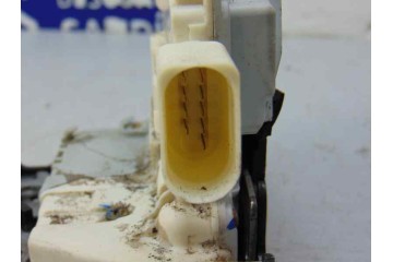 4F0839016A CERRADURA PUERTA TRASERA DERECHA AUDI A6 AVANT (4F5) 3.0 TDI Quattro (171kW) 2006 4F0839016A 176815 AUDI - 4