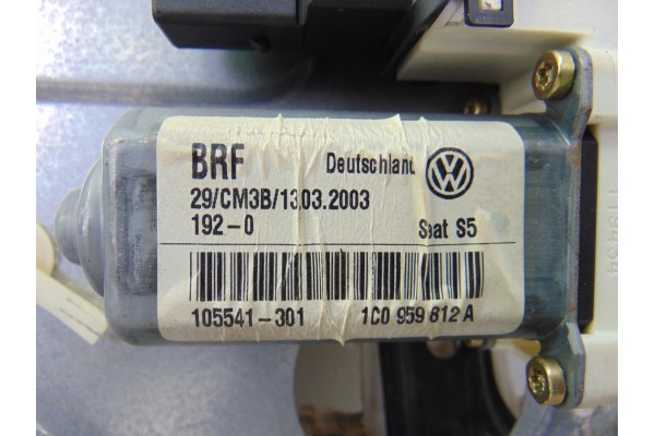 1C0959812A ELEVALUNAS TRASERO DERECHO SEAT LEON (1M1)