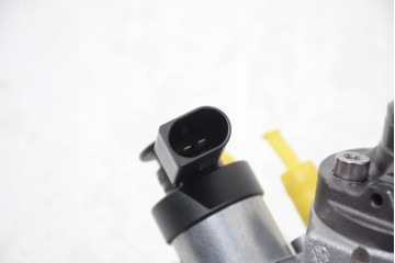 Bomba de Inyección de Alta Presión BMW G60 G61 G70 G05 G06 G07 G45 B