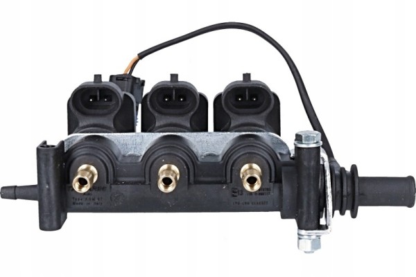 Injection rail tartarini evo 08 3cyl black Quality of parts according to GVO Q original with factory logo OEM OES