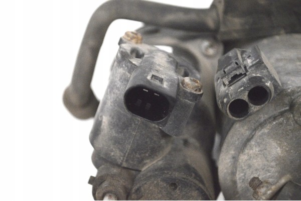 MERCEDES BENZ S W221 A2213201704 17161038 3 0L SUSPENSION COMPRESSOR Catalog number of the original A2213201704