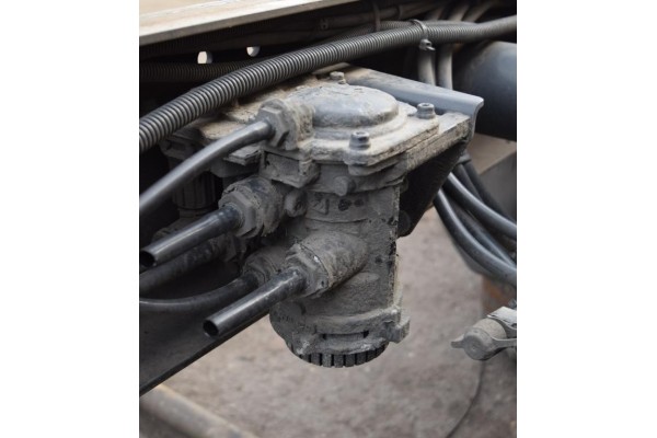 MAN TGM TGL modulator trailer EBS valve