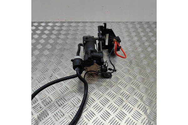 SUSPENSION COMPRESSOR JAGUAR XJ X351 AW933B486AB 23239012 3 0L 250kw 2014 Catalog number of substitutes AW933B484AJ