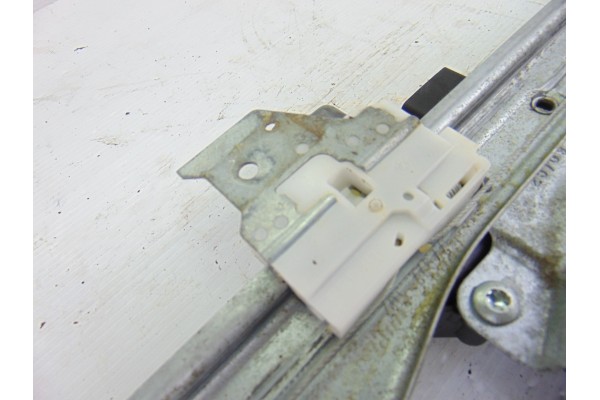  ELEVALUNAS TRASERO IZQUIERDO PEUGEOT 308 Premium 2009 191675 PEUGEOT - 4