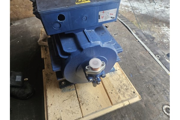 COMPRESSOR UNIT EBERSPRACHER HGX4 385 4 Part manufacturer Eberspaecher
