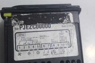 MERCEDES SPRINTER AND LIFT 2 2CDI REFRIGERATION UNIT Part manufacturer Mercedes Benz OE