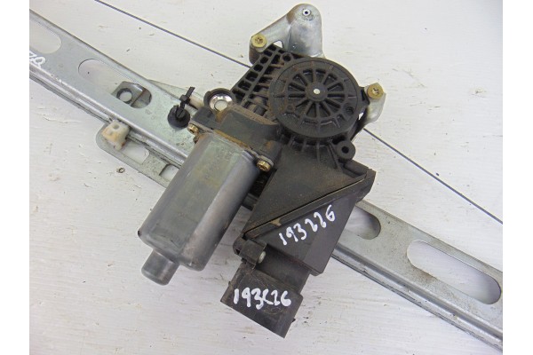 9 PIN ELEVALUNAS DELANTERO IZQUIERDO MERCEDES-BENZ CLASE A (BM 168)