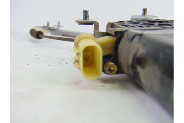 2 PIN ELEVALUNAS DELANTERO DERECHO HYUNDAI GETZ (TB) 1.1 Básico 2004 2 PIN 193963 HYUNDAI - 1