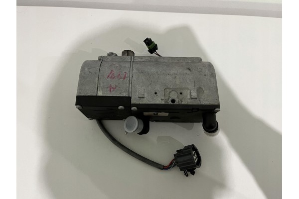FORD FOCUS MK3 KUGA PARKING HEATER WEBASTO AV61 18K464 BM Part manufacturer Ford OE