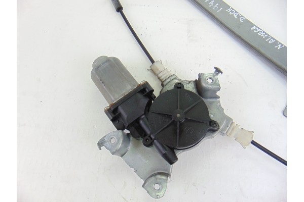 2 PIN ELEVALUNAS DELANTERO DERECHO NISSAN ALMERA TINO (V10M) Acenta 2004 2 PIN 194141 NISSAN - 5