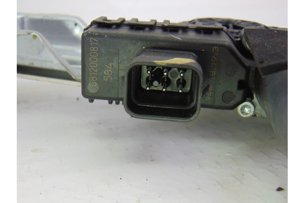 6 PIN ELEVALUNAS DELANTERO IZQUIERDO OPEL ASTRA H BERLINA Sport 2005 6 PIN 195159 OPEL - 3