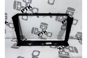 Pantalla System Discovery Pro para Passat B8 y Golf 7 con marco 5NA035