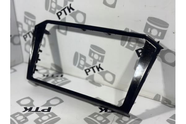 Pantalla System Discovery Pro para Passat B8 y Golf 7 con marco 5NA035