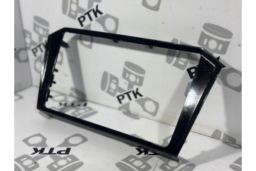 Pantalla System Discovery Pro para Passat B8 y Golf 7 con marco 5NA035