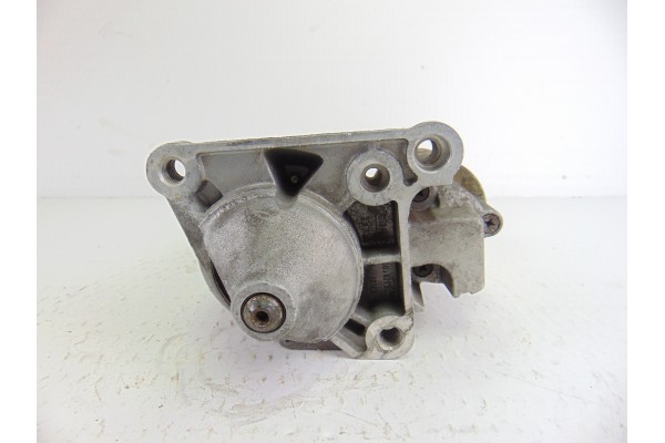7700106426  MOTOR ARRANQUE RENAULT MEGANE I SCENIC (JA0) 1.9 D Alize 1999 7700106426 195999 RENAULT - 1